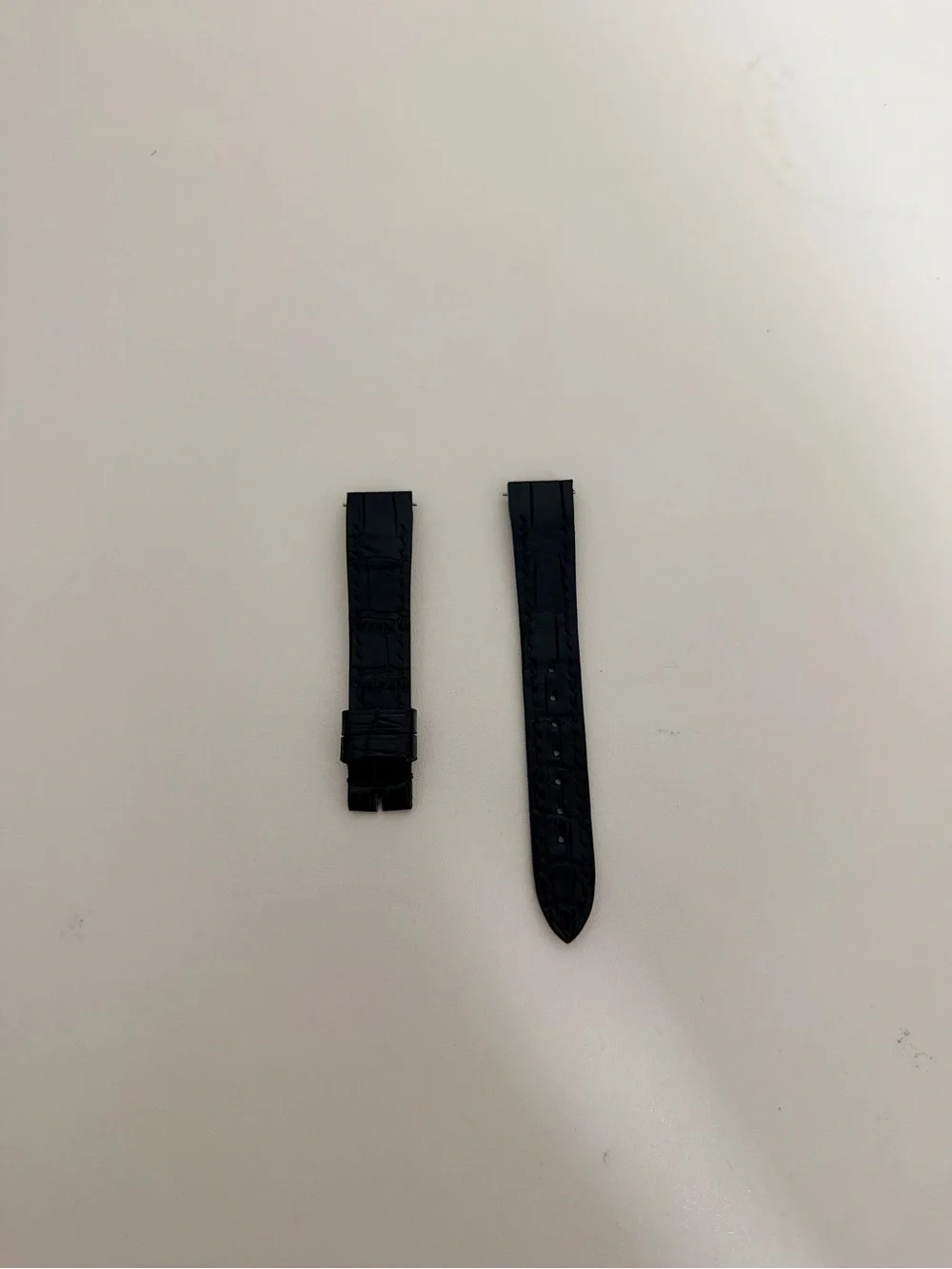 Black Leather Crocodile-Embossed Watch Strap